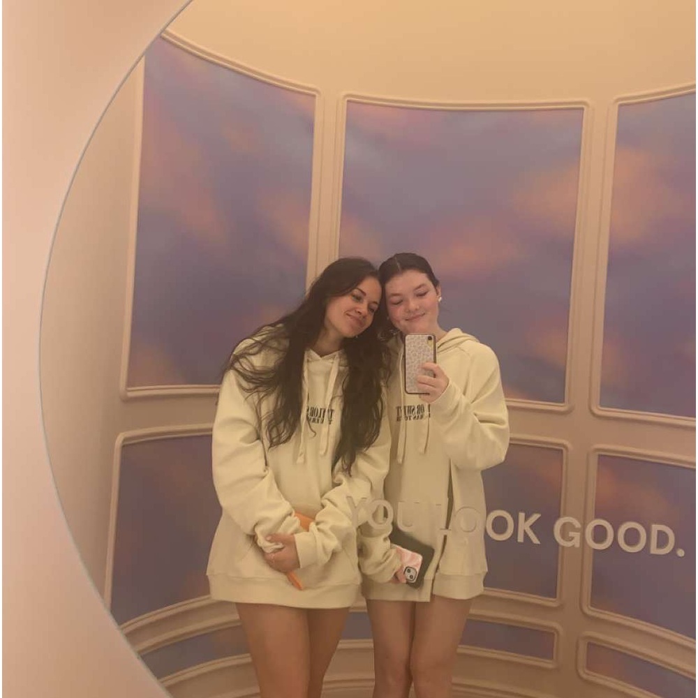 Meet your Posher, Sophia